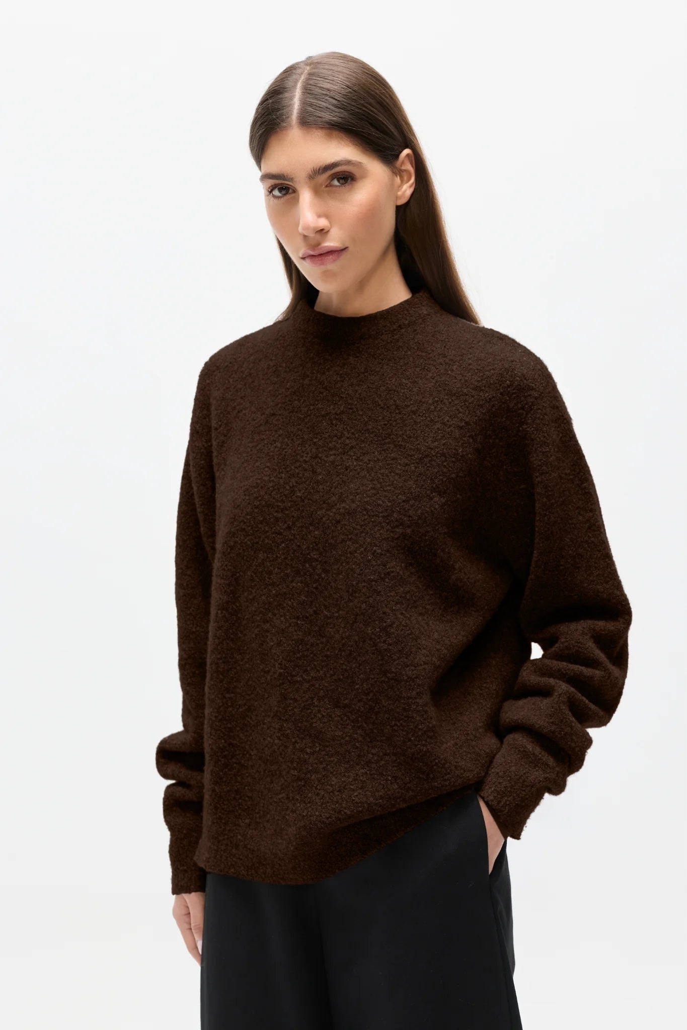 Elysian Collective Bayse Brand Stella Crew Neck Bear