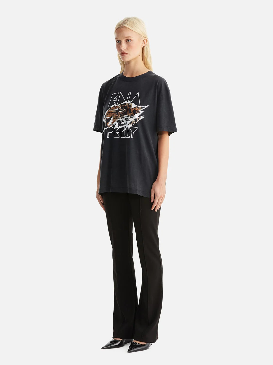 ENA PELLY - JESSIE OVERSIZE TEE TIGERS EYE (VINTAGE BLACK)