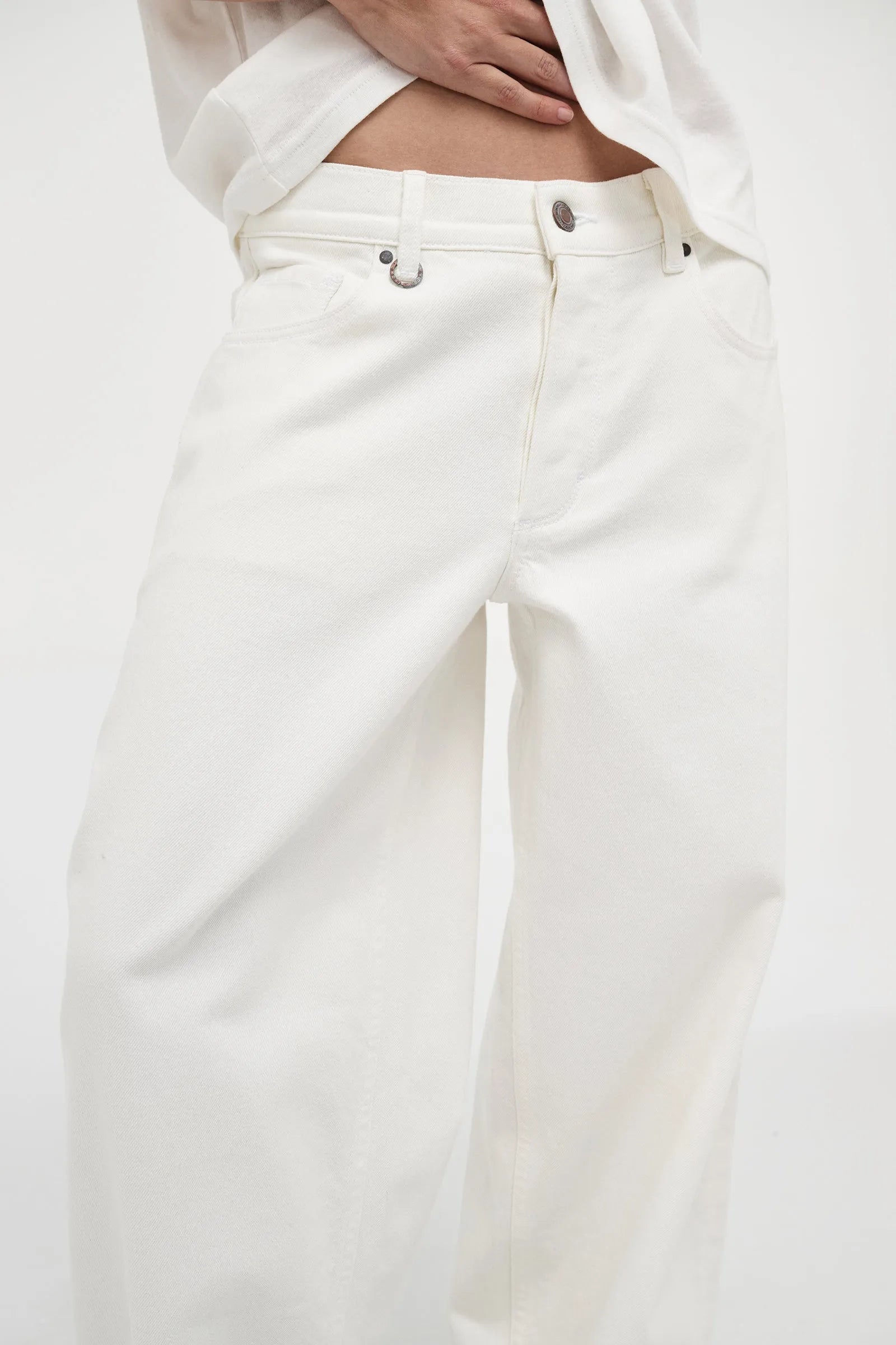 Elysian Collective Neuw Denim Nancy Barrel White