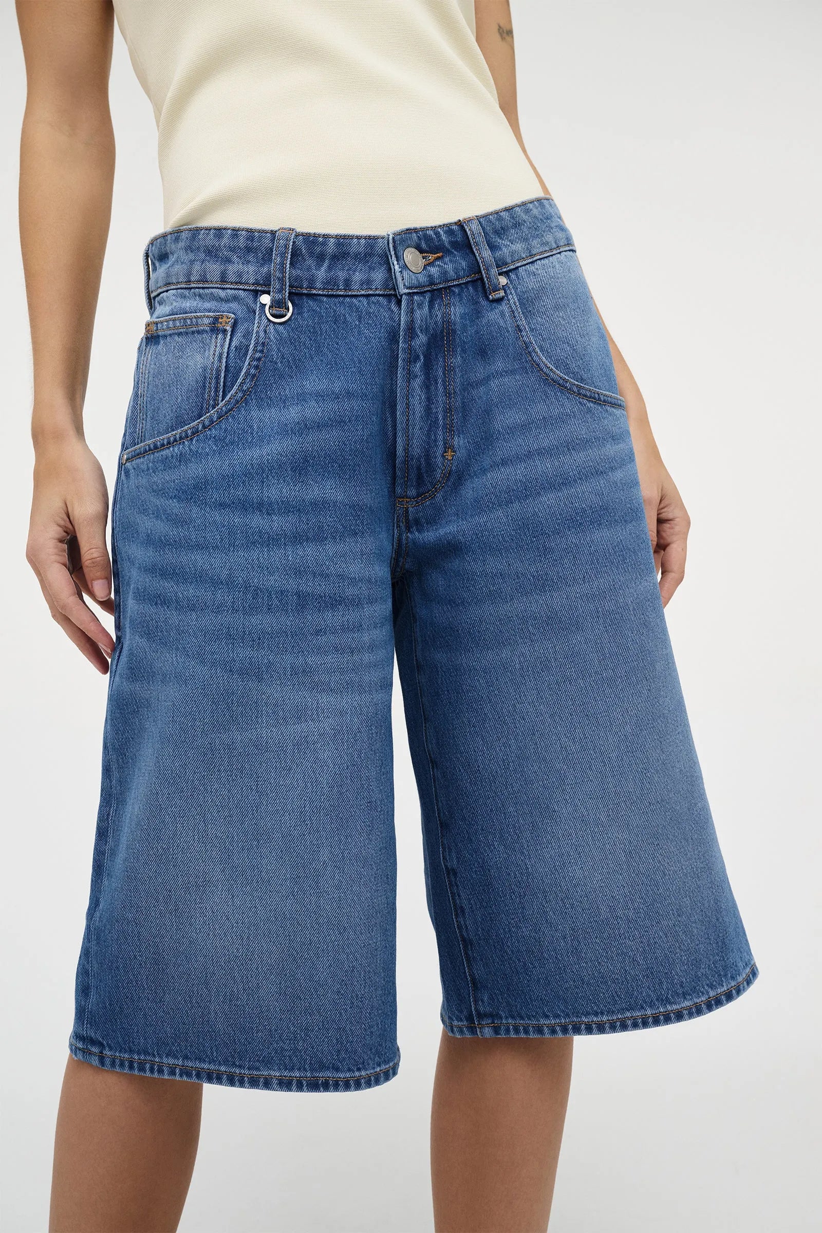 Elysian Collective Neuw Denim Sara Jort Mesmerise
