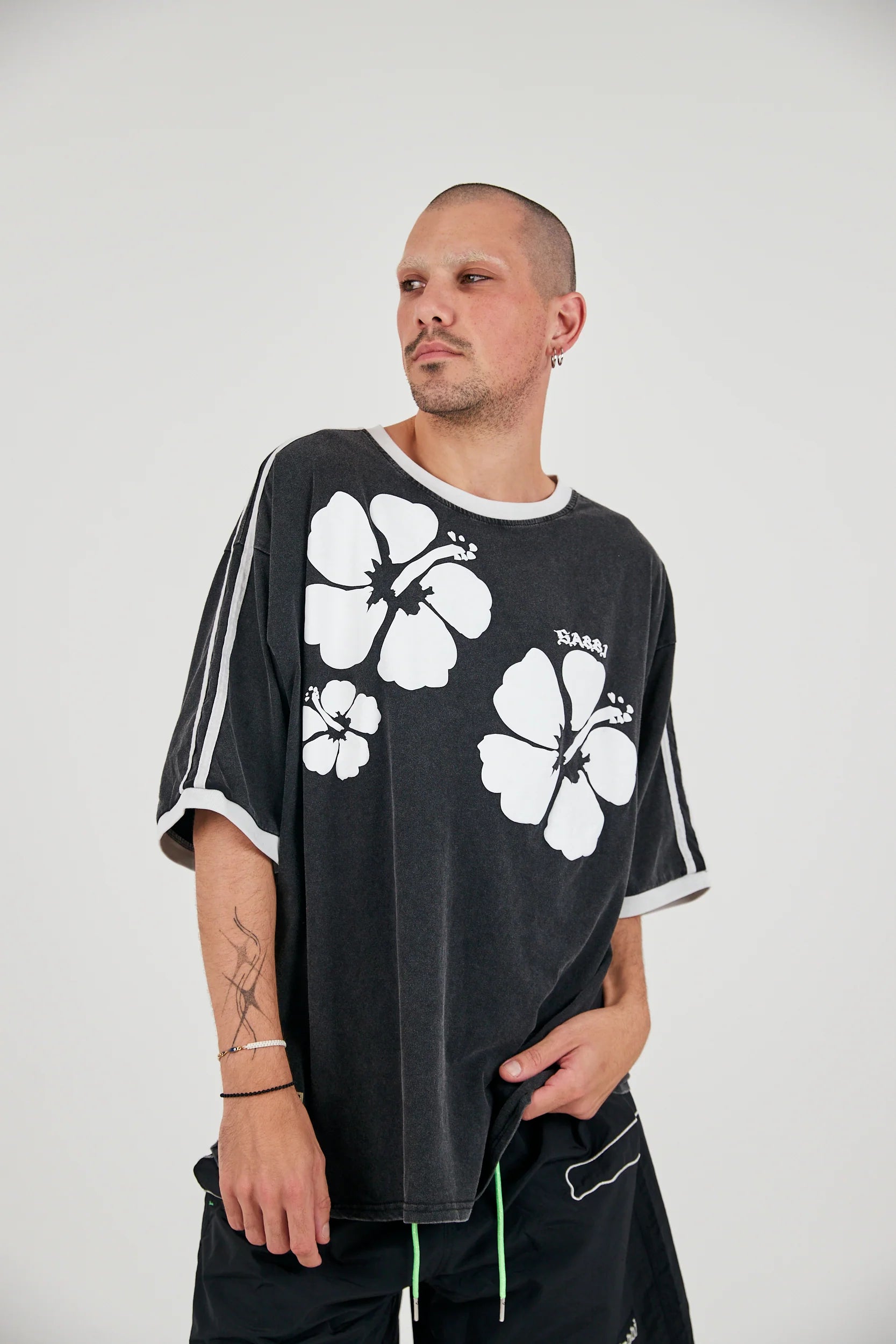 SABBI - THE HIBISCUS TEE (WASHED BLACK)