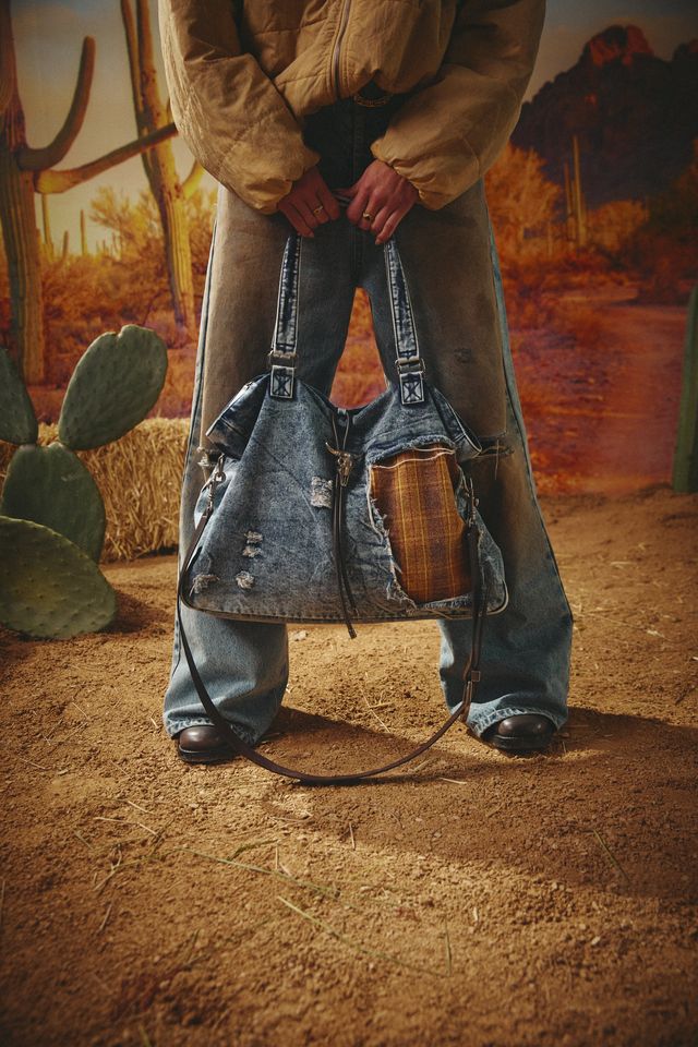 Elysian Collective Sabbi The No Bull Overnight Bag