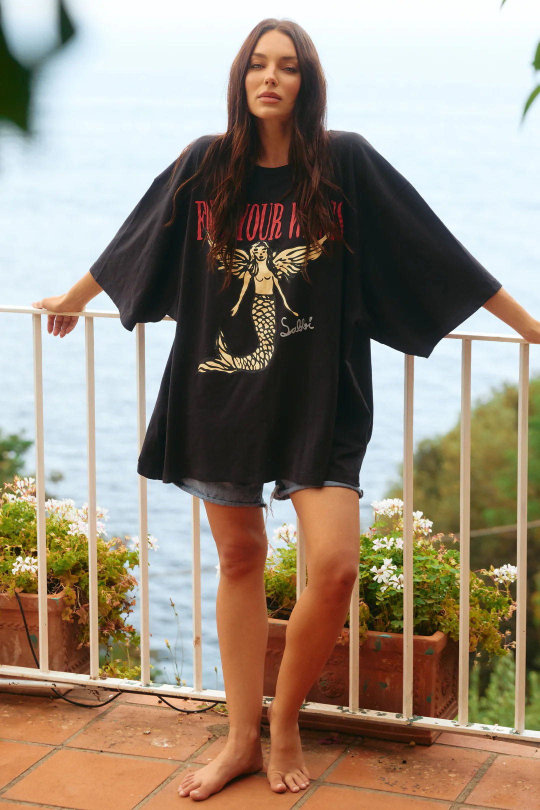 Elysian Collective Sabbi The Very Oversized Find Your Wings Tee Black