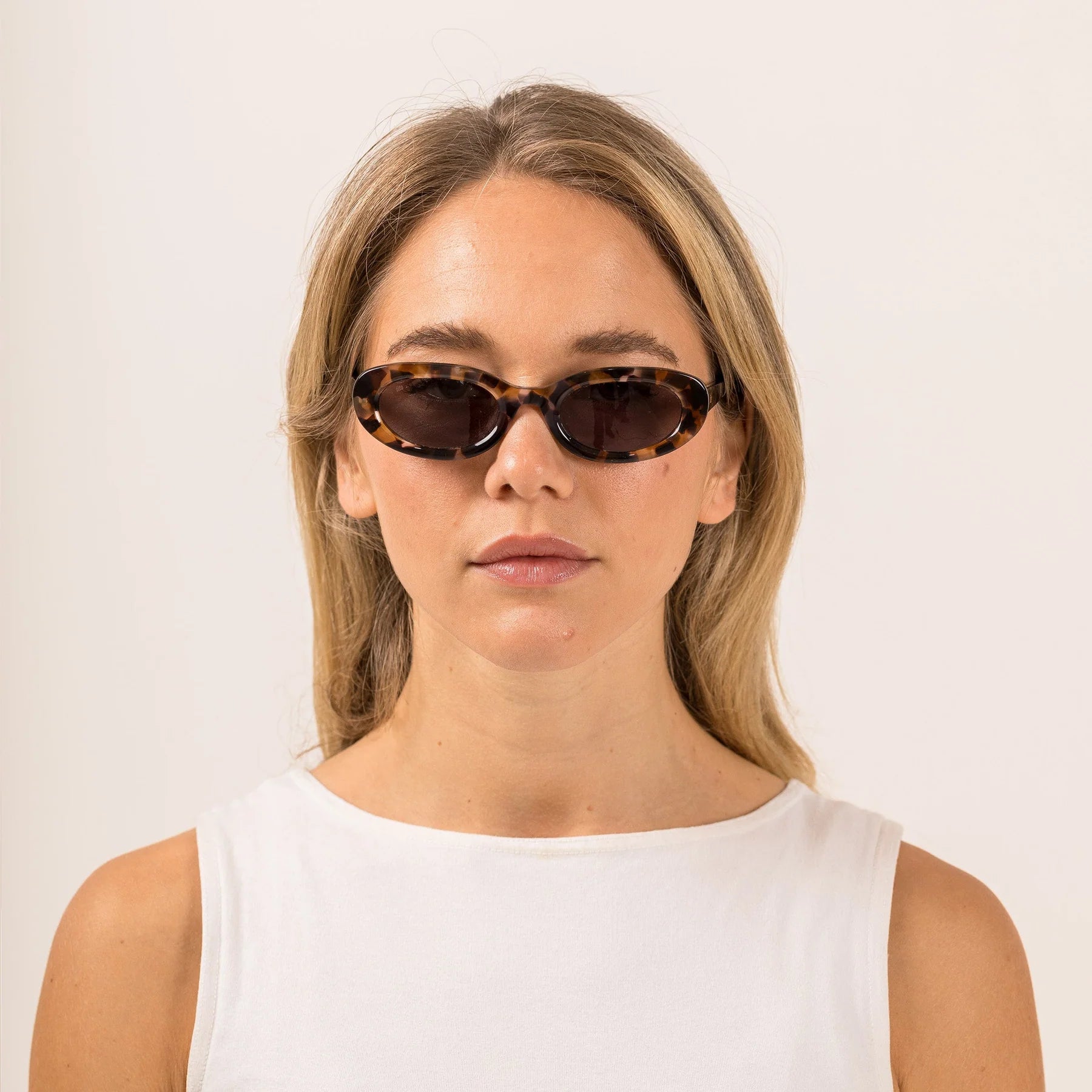 Elysian Collective Sito Shades Lourdes Pebble Tort