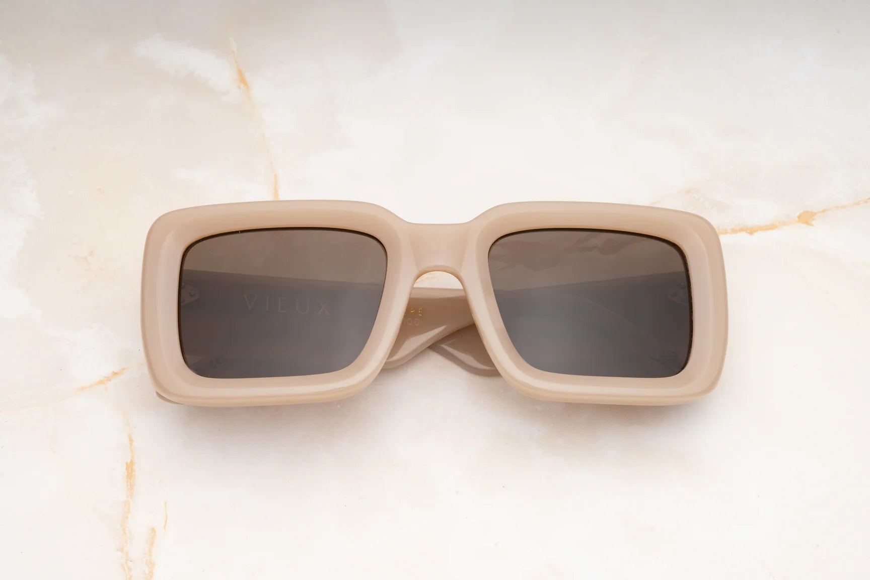 Elysian Collective Vieux Eyewear Vesere Bone