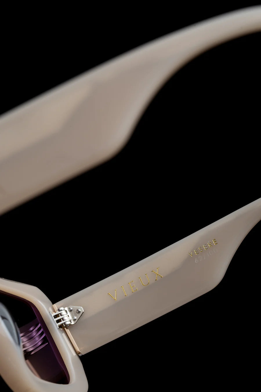 Elysian Collective Vieux Eyewear Vesere Bone