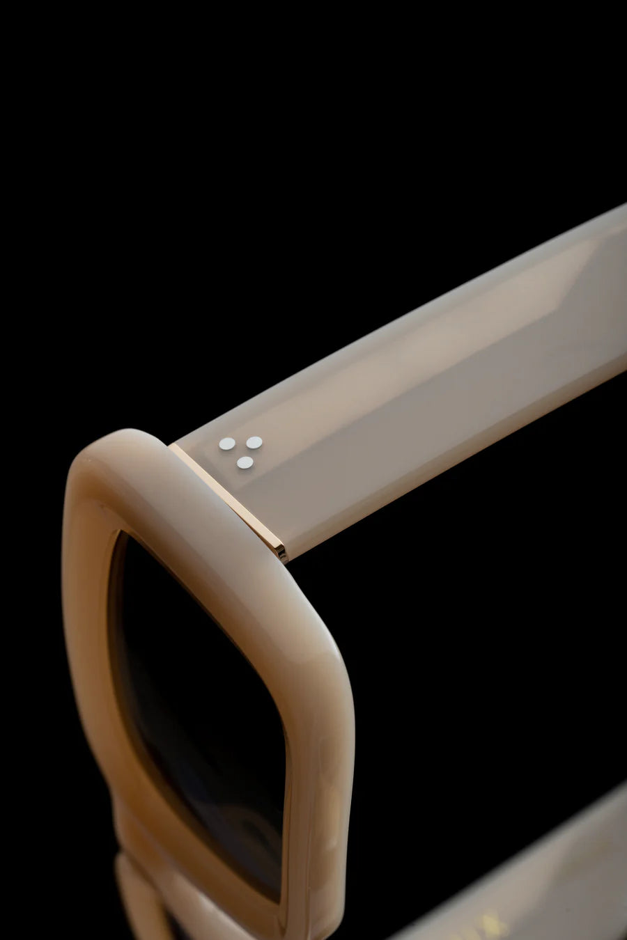 Elysian Collective Vieux Eyewear Vesere Bone