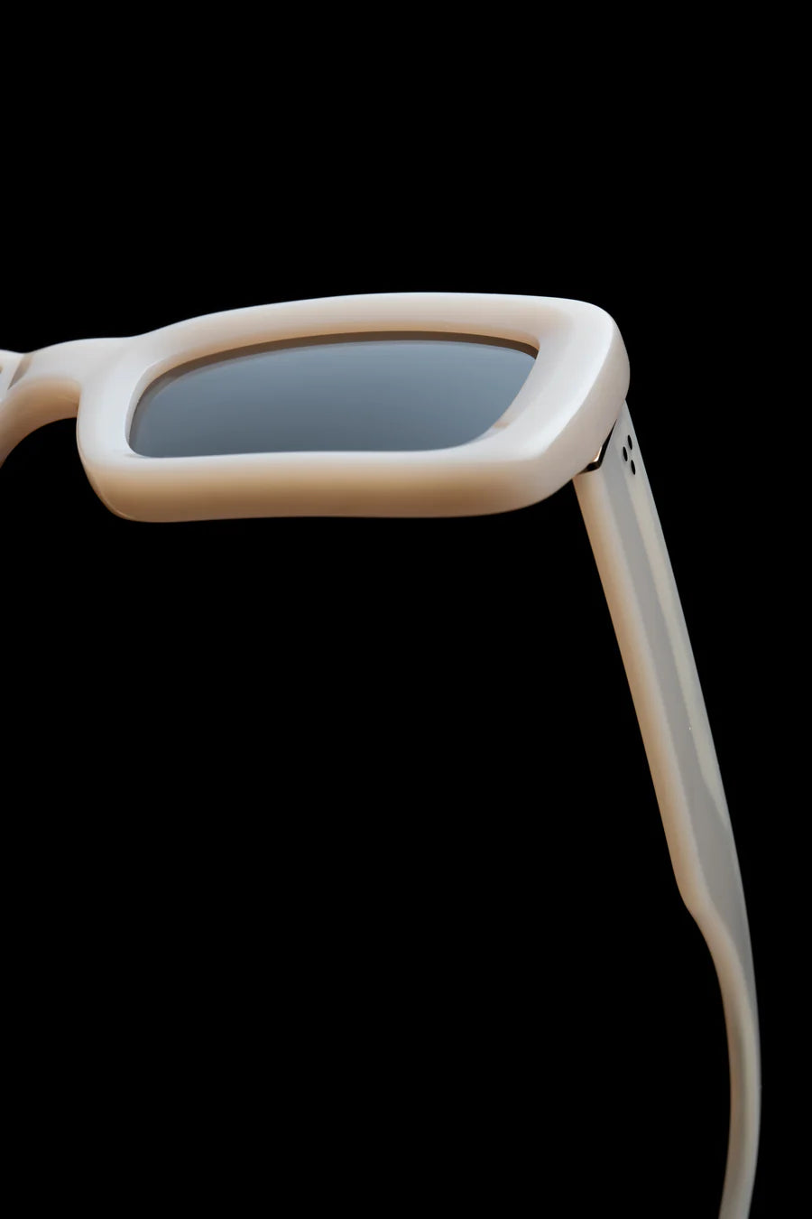 Elysian Collective Vieux Eyewear Vesere Bone