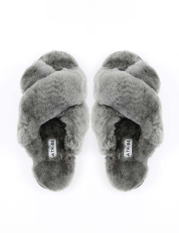 La Tribe - Crossover Sheepy Slipper (Charcoal)