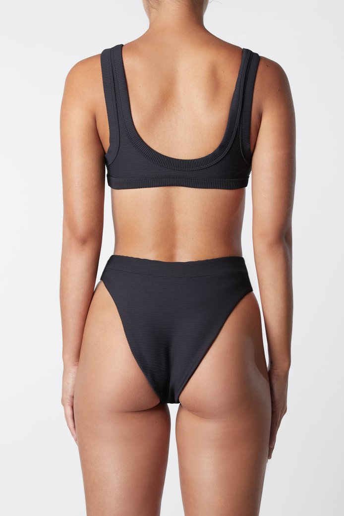 IT'S NOW COOL - The Frame Crop Top (Black Rib)