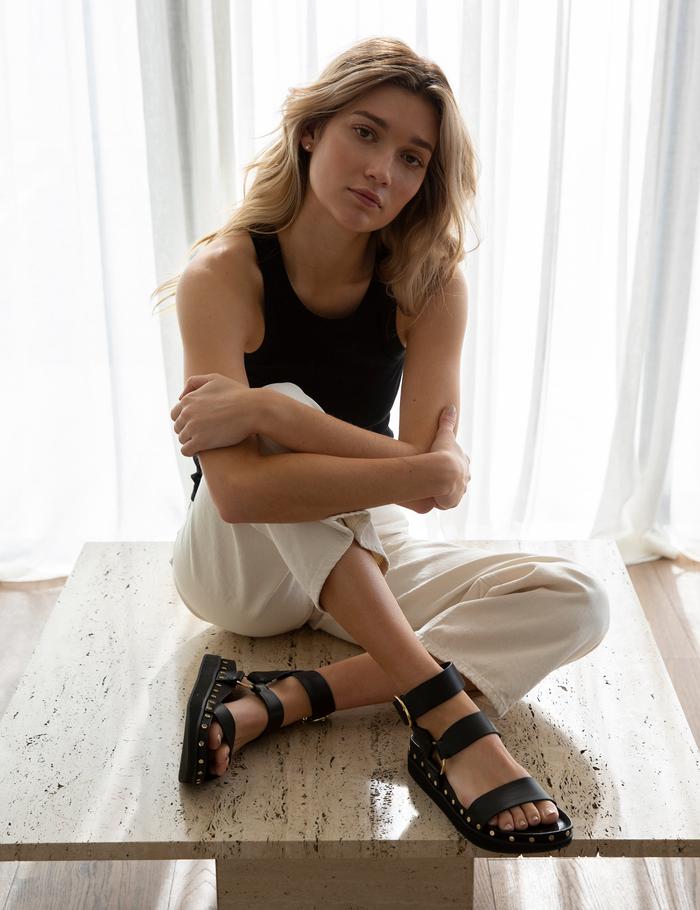 LA TRIBE - Studded Sandal (Black / Gold)