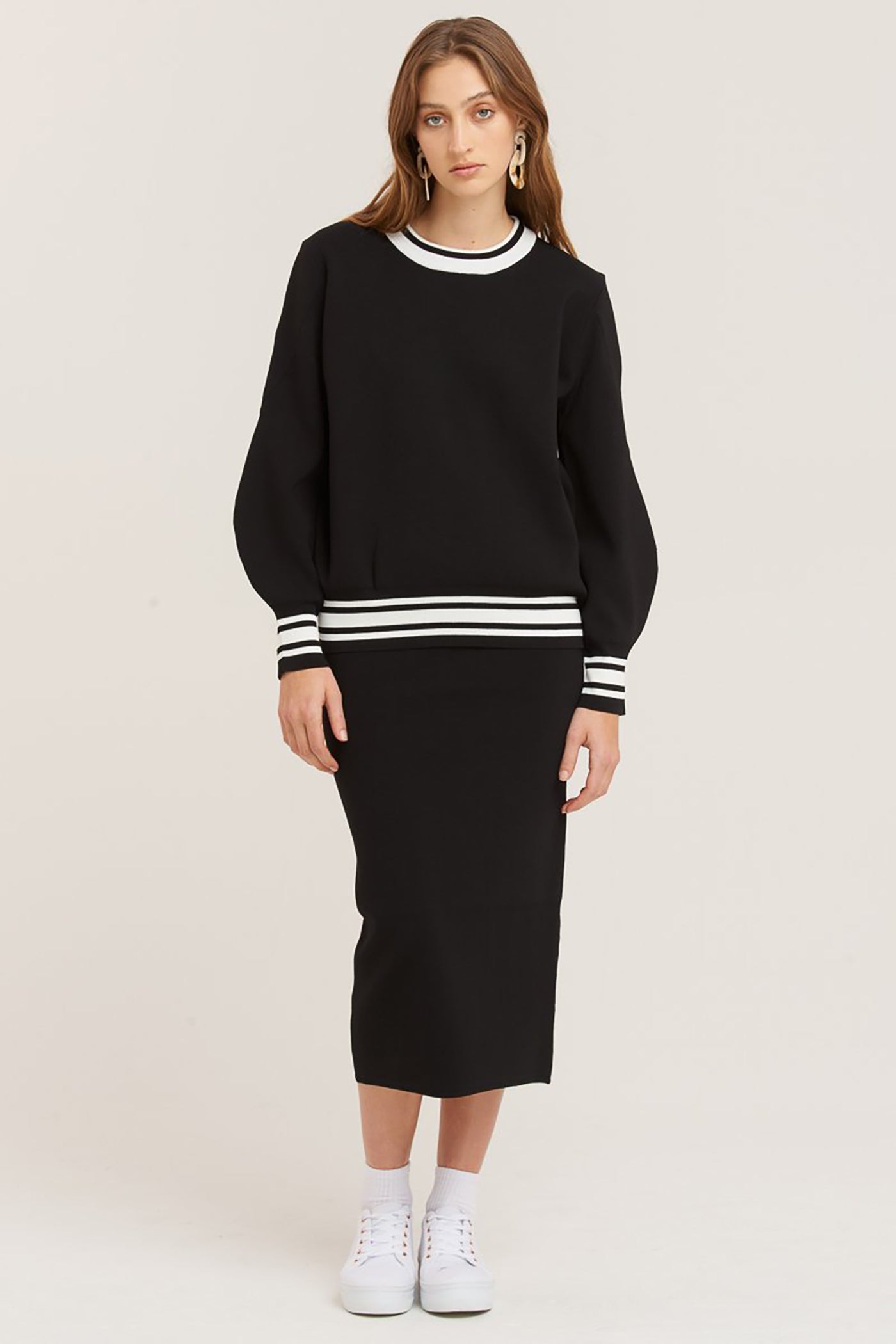 Vestire: Sure Thing Sweater (Black)