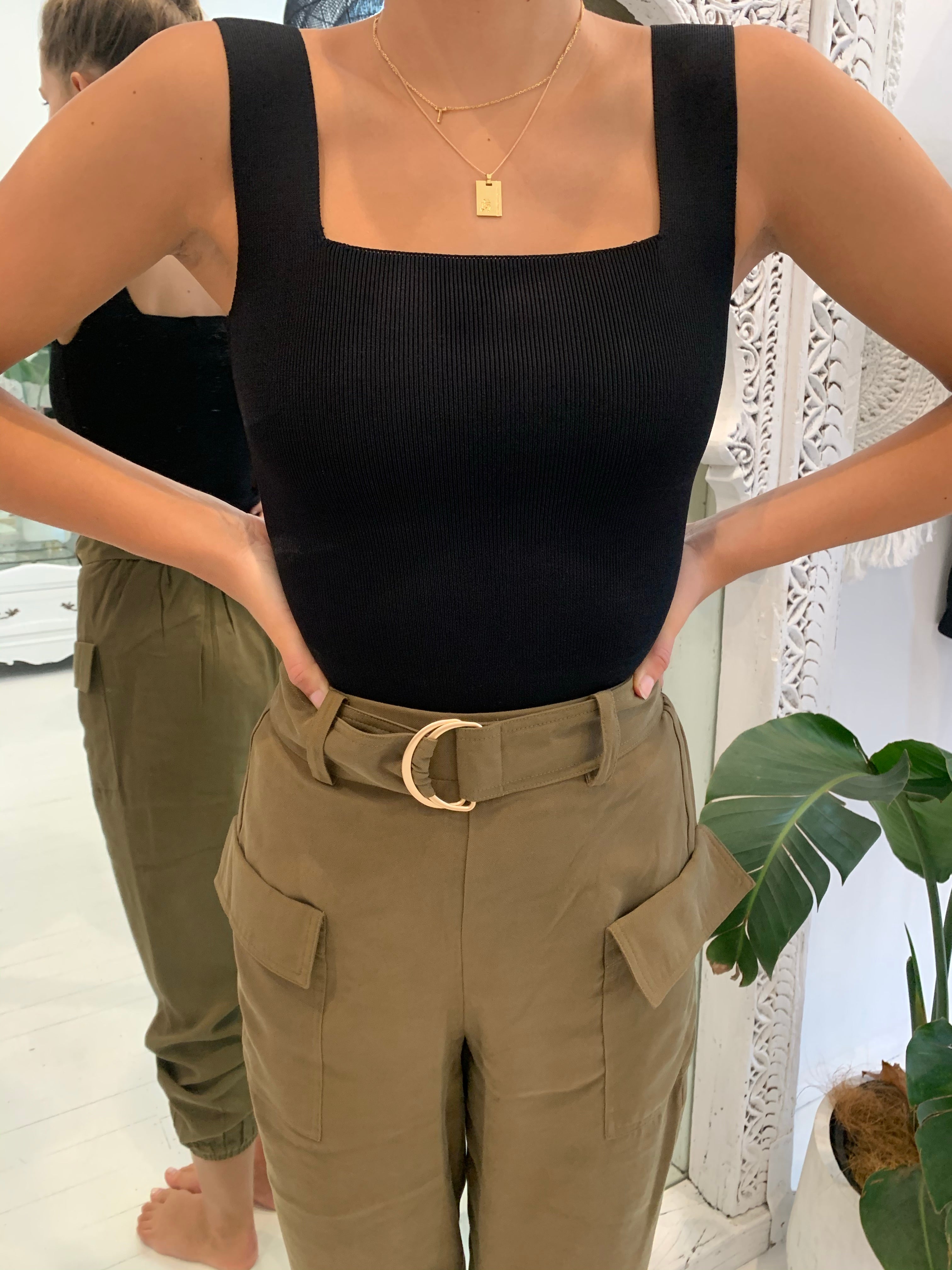 WHITE BY FTL - Becca Crepe Knit Top (Black)