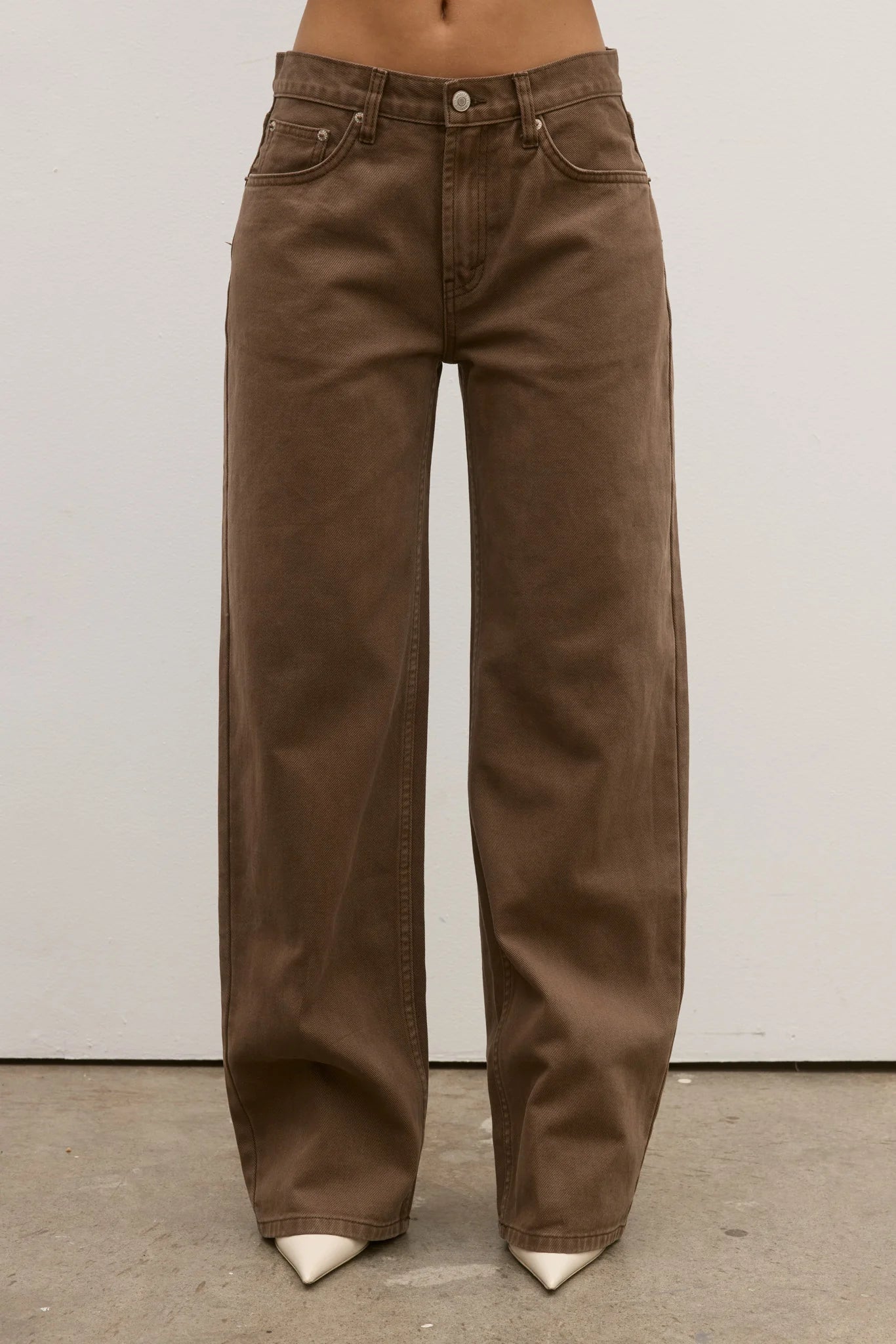 Elysian Collective Bayse Brand Avery Mid Rise Jean Chocolate