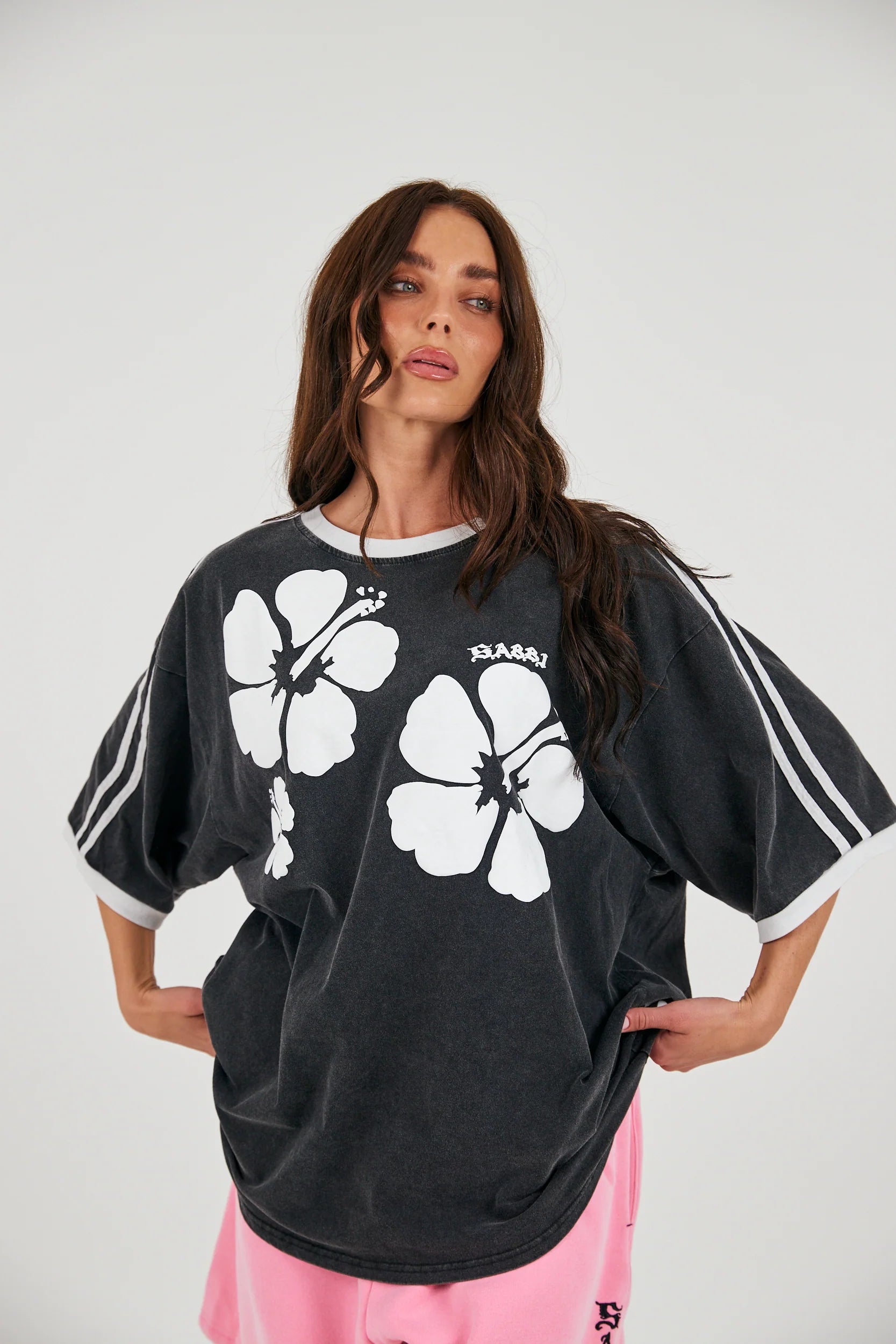 SABBI - THE HIBISCUS TEE (WASHED BLACK)