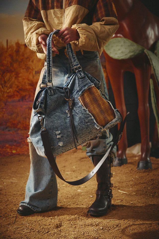 Elysian Collective Sabbi The No Bull Overnight Bag