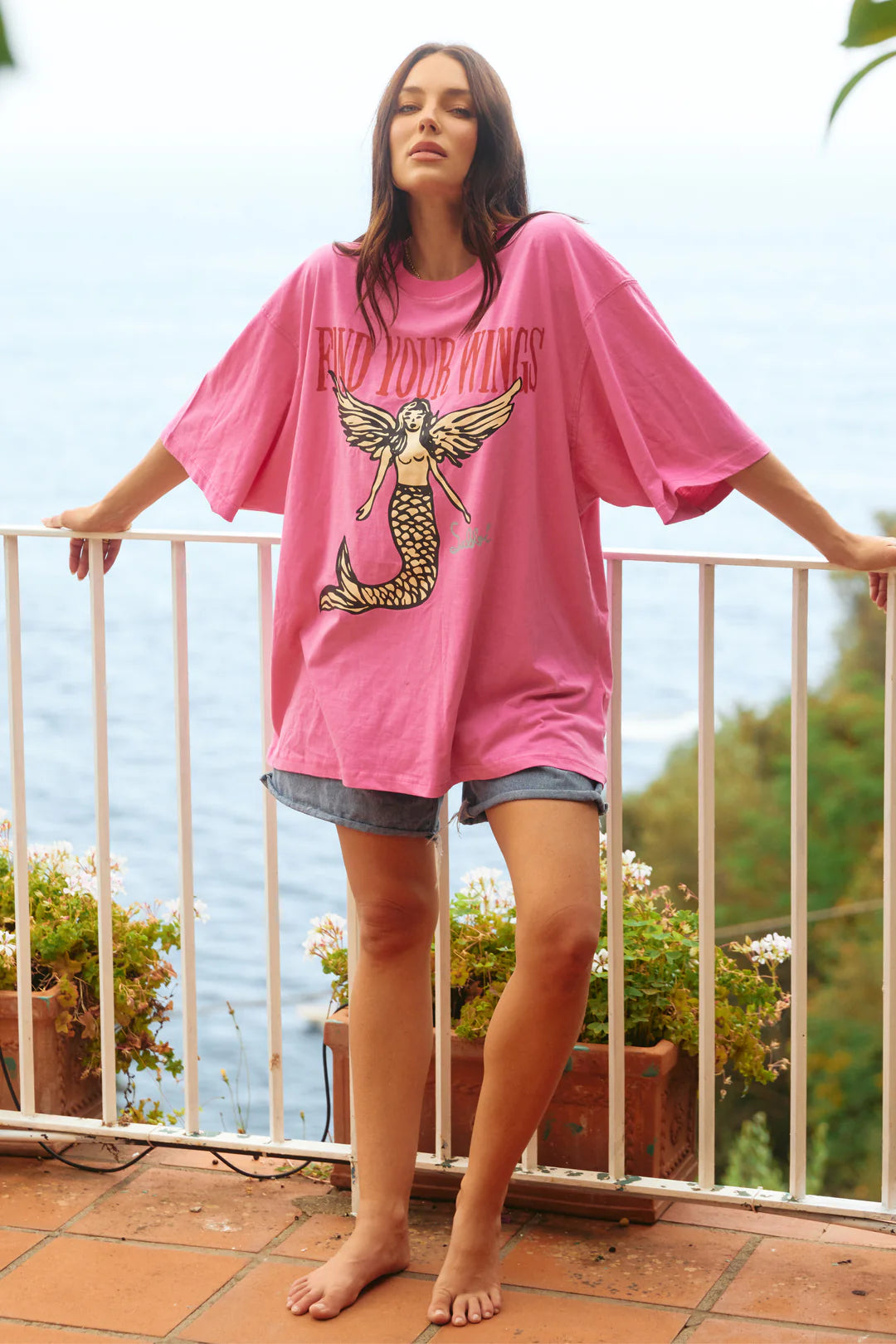 Elysian Collective Sabbi The Very Oversized Find Your Wings Tee Pink