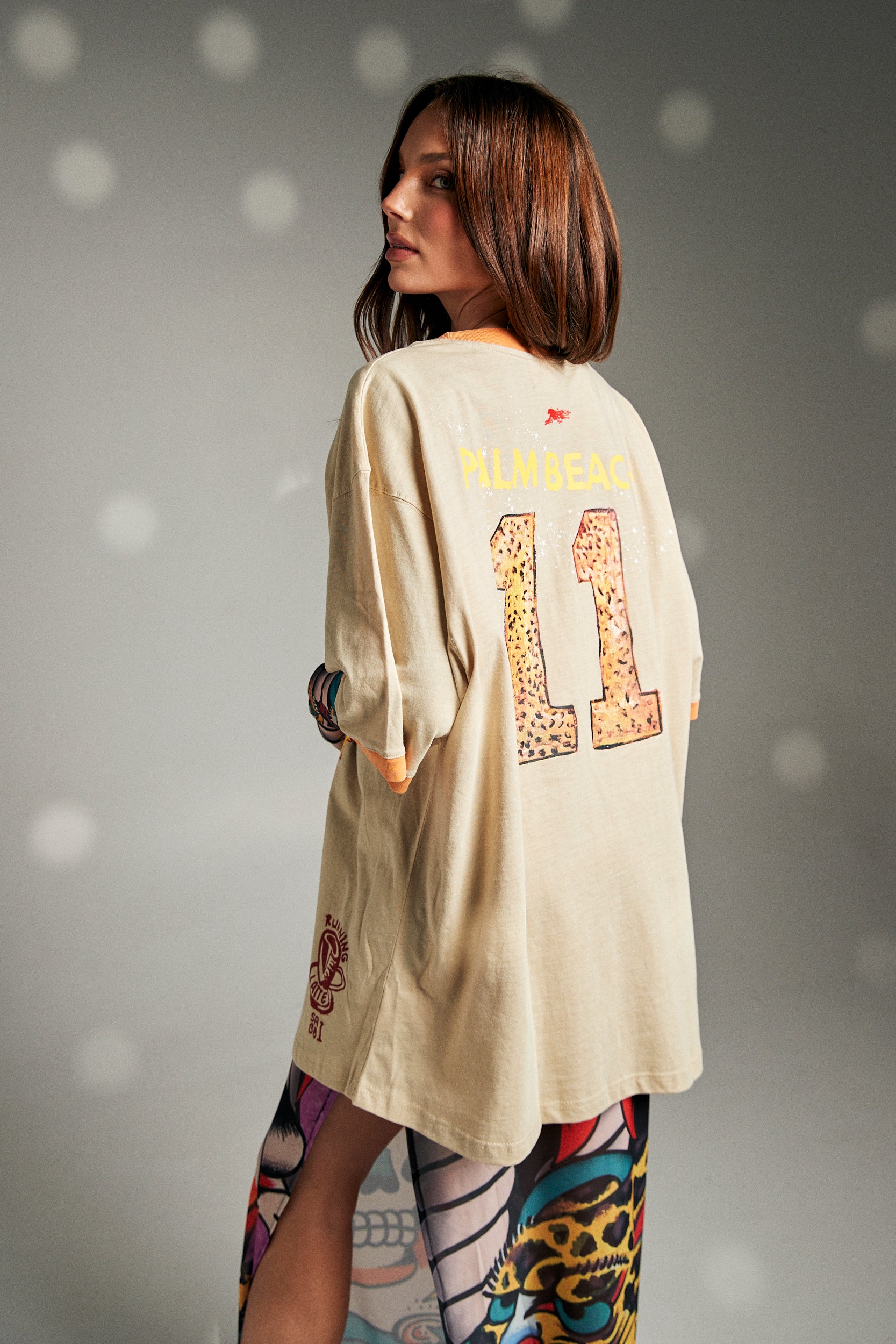 Elysian Collective Sabbi The Very Oversized Run Club Tee Sand