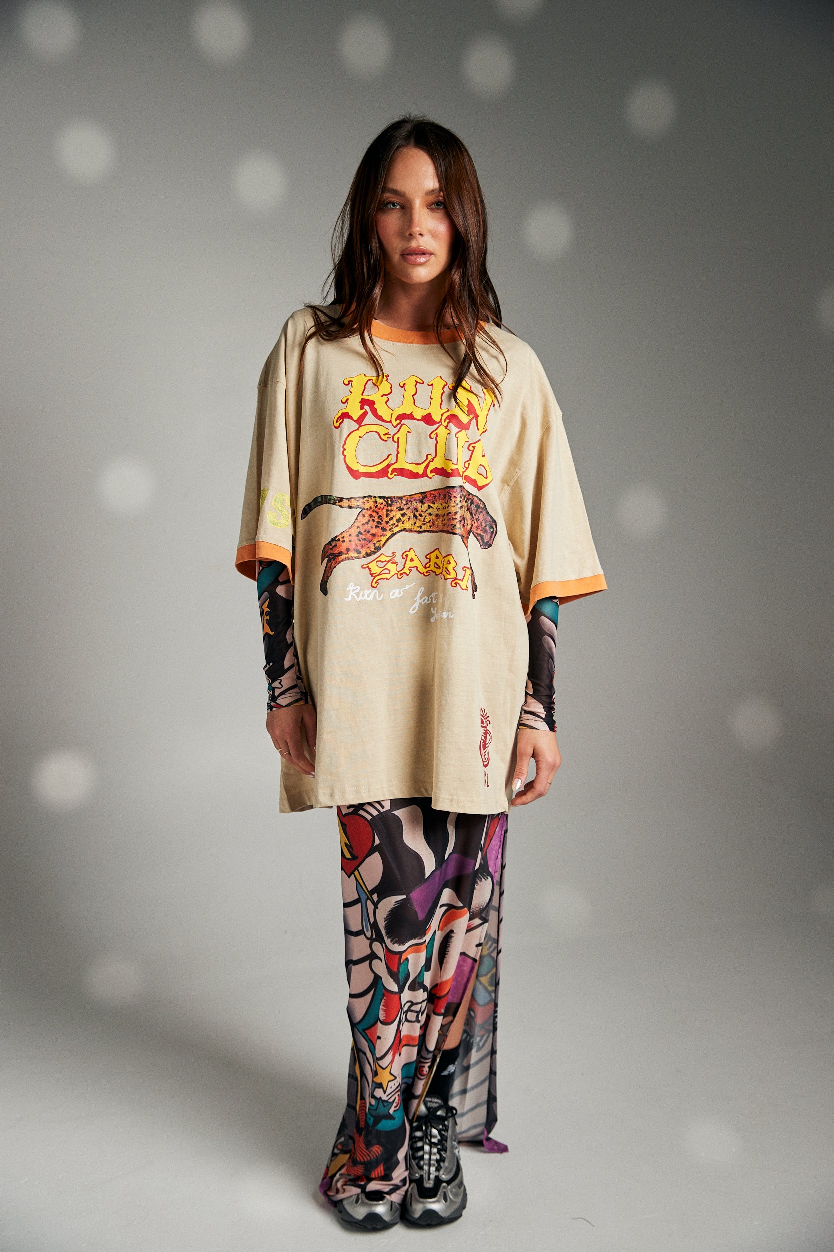 Elysian Collective Sabbi The Very Oversized Run Club Tee Sand