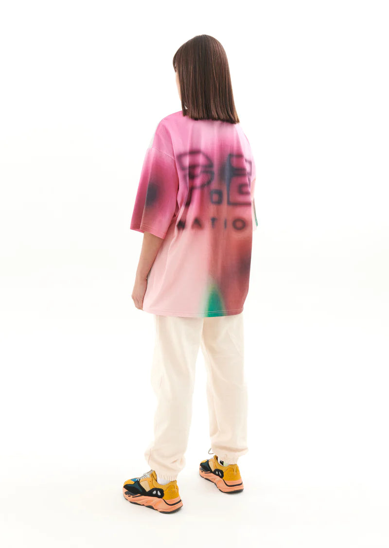 PE NATION - IMMERSION TEE IN BLUR MULTI PRINT