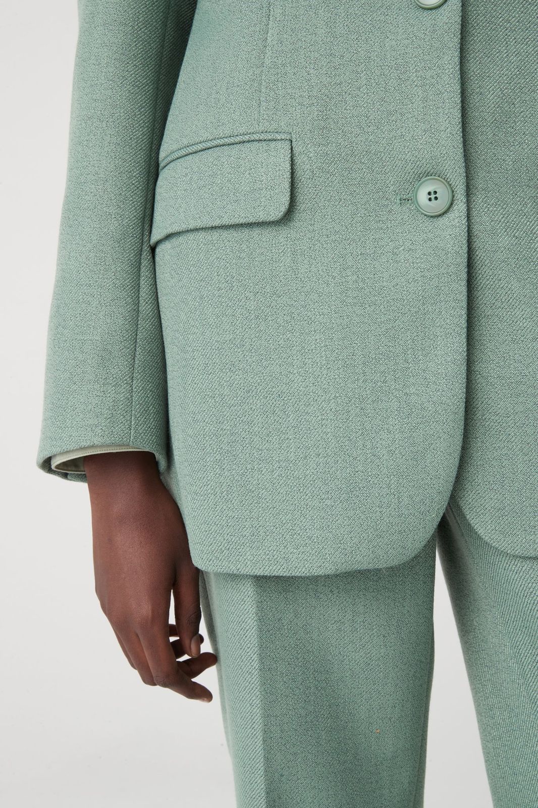 Elysian Collective Atoir x Lara Worthington  002 Blazer Spearmint